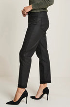 Load image into Gallery viewer, Para Mi Bobby Coated Black Jean