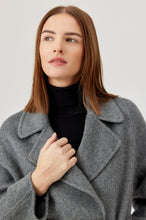 Load image into Gallery viewer, Feria Coat (FR504)