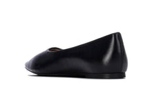 Load image into Gallery viewer, Pointed Ballerina Pumps Black