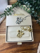 Load image into Gallery viewer, Sophia Bow Necklace