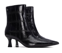 Load image into Gallery viewer, Black Ankle Boots