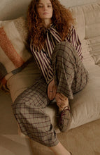 Load image into Gallery viewer, Summum Burgundy Check Trousers