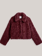 Load image into Gallery viewer, Summum Burgundy Faux Fur