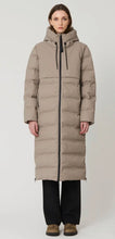 Load image into Gallery viewer, Tanta Snestrom Winter Twig