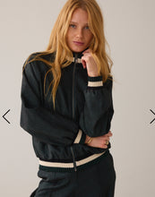 Load image into Gallery viewer, Summum Glitter Bomber