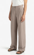 Load image into Gallery viewer, Yasmine Structured Woven Trouser