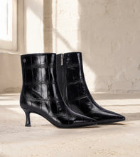 Load image into Gallery viewer, Black Ankle Boots