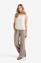 Load image into Gallery viewer, Yasmine Structured Woven Trouser
