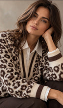 Load image into Gallery viewer, Willow Leopard Knit with Collar