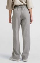 Load image into Gallery viewer, Yasmine Check Trouser