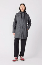 Load image into Gallery viewer, Tanta Snow Magnet