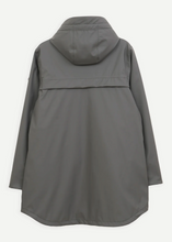 Load image into Gallery viewer, Tanta Snow Magnet