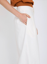 Load image into Gallery viewer, Skatie White Trouser
