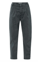 Load image into Gallery viewer, Yasmine Oyster Trousers with pleats and chino pockets