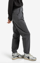 Load image into Gallery viewer, Yasmine Oyster Trousers with pleats and chino pockets