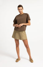 Load image into Gallery viewer, Sleeveless sweatshirt with pleated shoulder detail