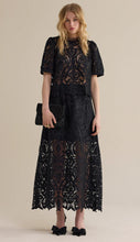 Load image into Gallery viewer, Summum Boxy Lace Top
