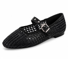 Load image into Gallery viewer, Annabelle Black Pump
