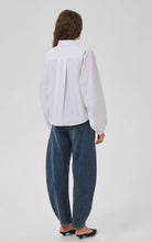 Load image into Gallery viewer, MEW Sunna Balloon Sleeve Shirt
