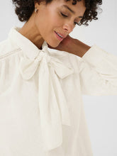 Load image into Gallery viewer, Part Two SanellaPW Blouse Eggnog
