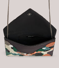 Load image into Gallery viewer, Summum Beaded Clutch
