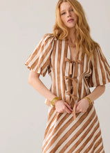 Load image into Gallery viewer, Selena Top Stripe Tencel
