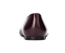 Load image into Gallery viewer, Pointed Ballerina Pumps Burgundy

