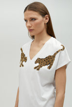 Load image into Gallery viewer, Maggie Leopard Tee
