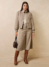 Load image into Gallery viewer, Faye Beige Jacket Gourou

