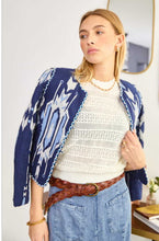 Load image into Gallery viewer, Bella Blue Print Quilted Jacket
