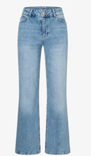 Load image into Gallery viewer, More &amp; More 5 pocket Marlene Jeans
