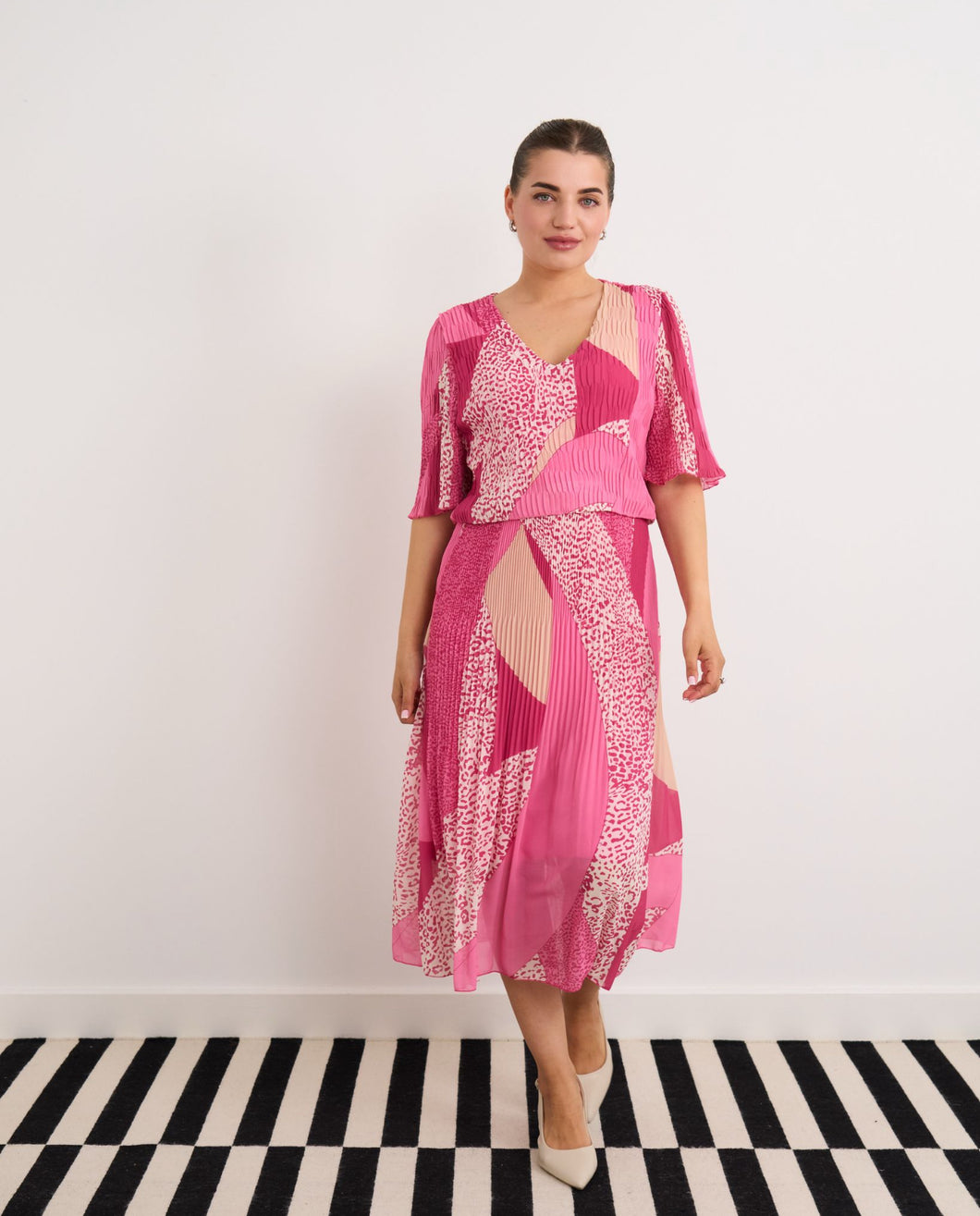 Ellen Abstract pleat dress