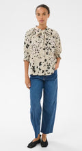 Load image into Gallery viewer, Part Two AlmeraPW Shirt Black Dot Flower
