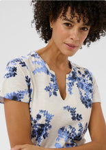Load image into Gallery viewer, Part Two Gesinas T-Shirt in Blue Shadow Flower
