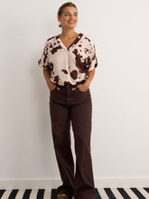 Load image into Gallery viewer, Carrie Print Top
