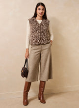 Load image into Gallery viewer, Bambi Gilet
