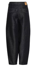 Load image into Gallery viewer, MEW Kendel Barrel Jean
