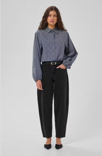 Load image into Gallery viewer, MEW Baloo Dark Grey Barrel Jeans
