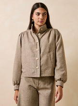 Load image into Gallery viewer, Faye Beige Jacket Gourou
