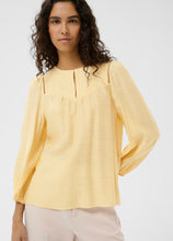Load image into Gallery viewer, InWear LynnisIW Shirt Chamomile
