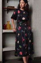 Load image into Gallery viewer, Emily Lovelock Christina Print Dress
