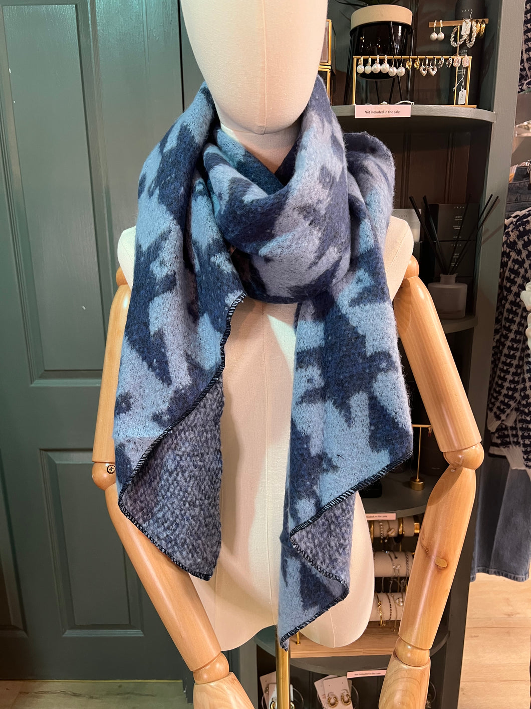 Spring Scarf Blue Houndstooth