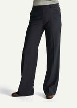 Load image into Gallery viewer, Para Mi Mira Twill Trouser in Navy
