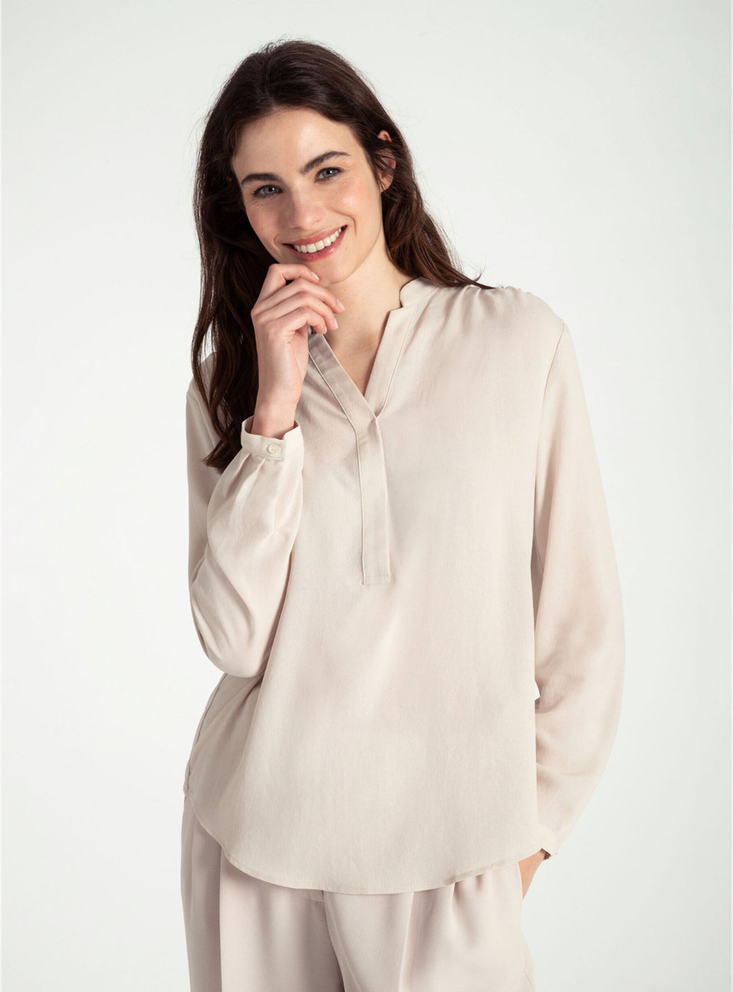 More and more Vanilla Blouse