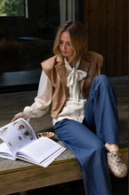 Load image into Gallery viewer, Aimee Camel Sleeveless Jkt
