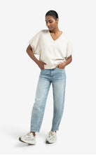 Load image into Gallery viewer, Yasmine Light Loose Jeans

