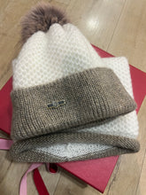 Load image into Gallery viewer, Priya Hat/Snood Set
