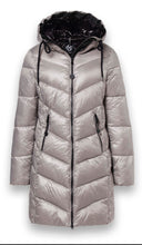 Load image into Gallery viewer, District Sapporo Coat
