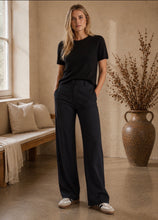 Load image into Gallery viewer, Para Mi Mira Twill Trouser in Black

