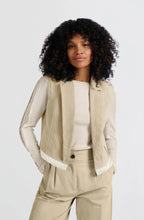 Load image into Gallery viewer, Yasmine Sleevless Cotton Jacket
